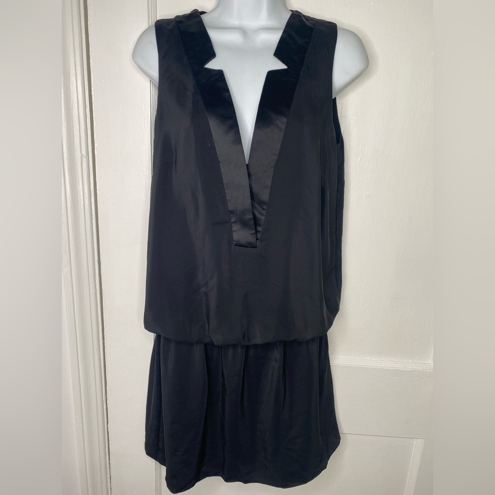 AMANDA UPRICHARD Brody Black Sleeveless V-Neck Sleeveless Designer Dress
